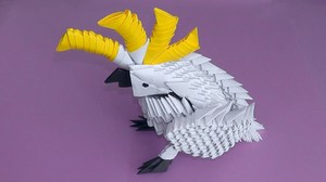 Желто-белый попугай