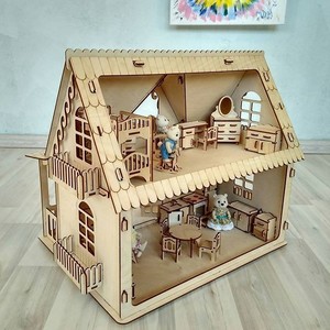 Самостоятельная постройка кукольного домика